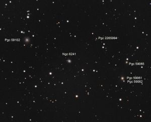 NGC 6241 - Triplet de Zwicky's